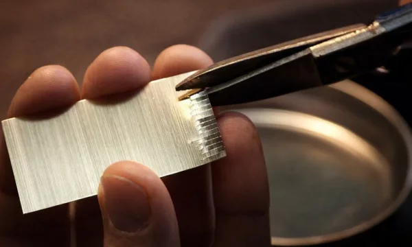 Comment identifier la température de fusion des paillons de soudure en bijouterie ?